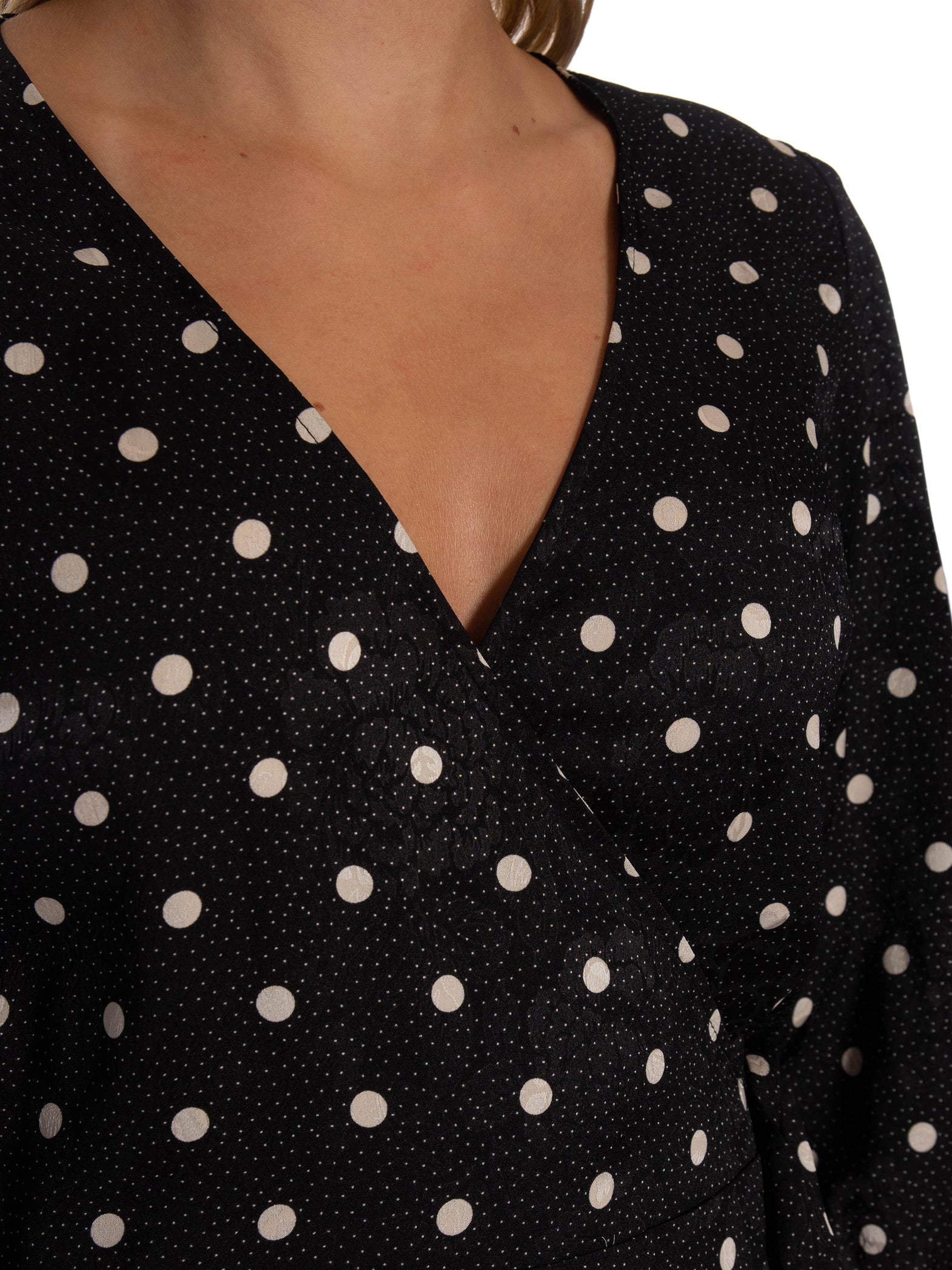 NEO NOIR KLÄNNING EVA RETRO DOT BLACK_90422.jpg