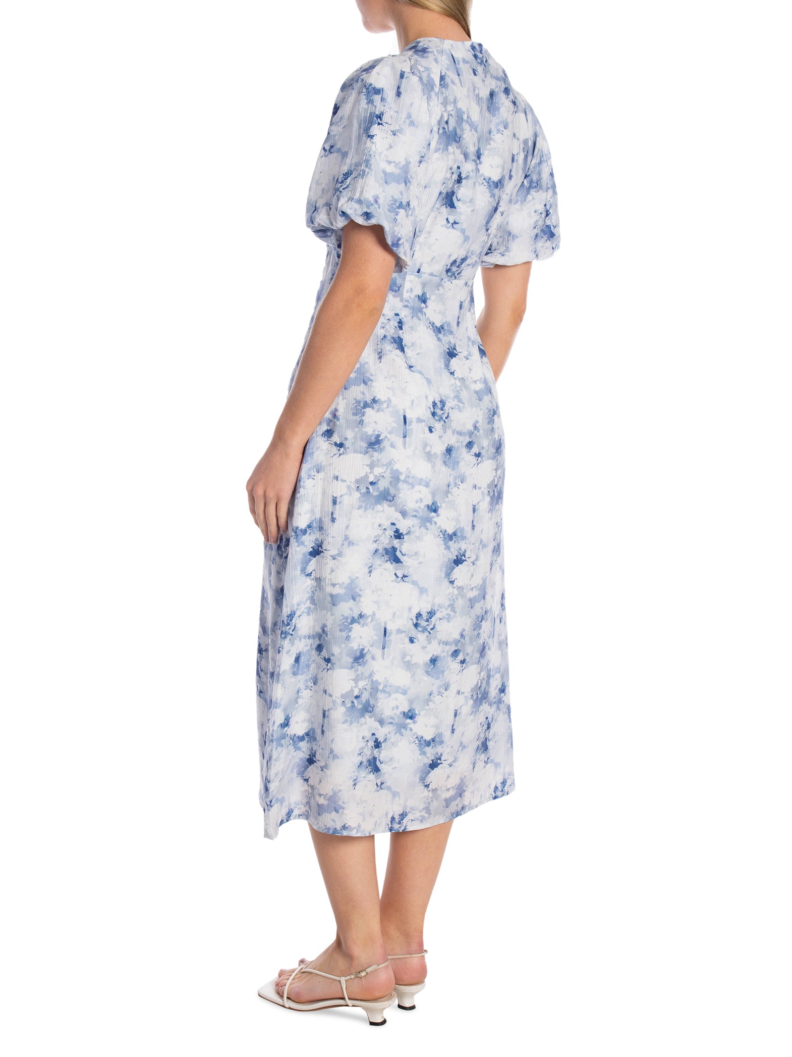 NEO NOIR KLÄNNING ILLANA FLORAL FUSION BLUE_110373.jpg