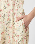NEO NOIR KLÄNNING ILLANA FLOWER PRINT CREME_98469.jpg