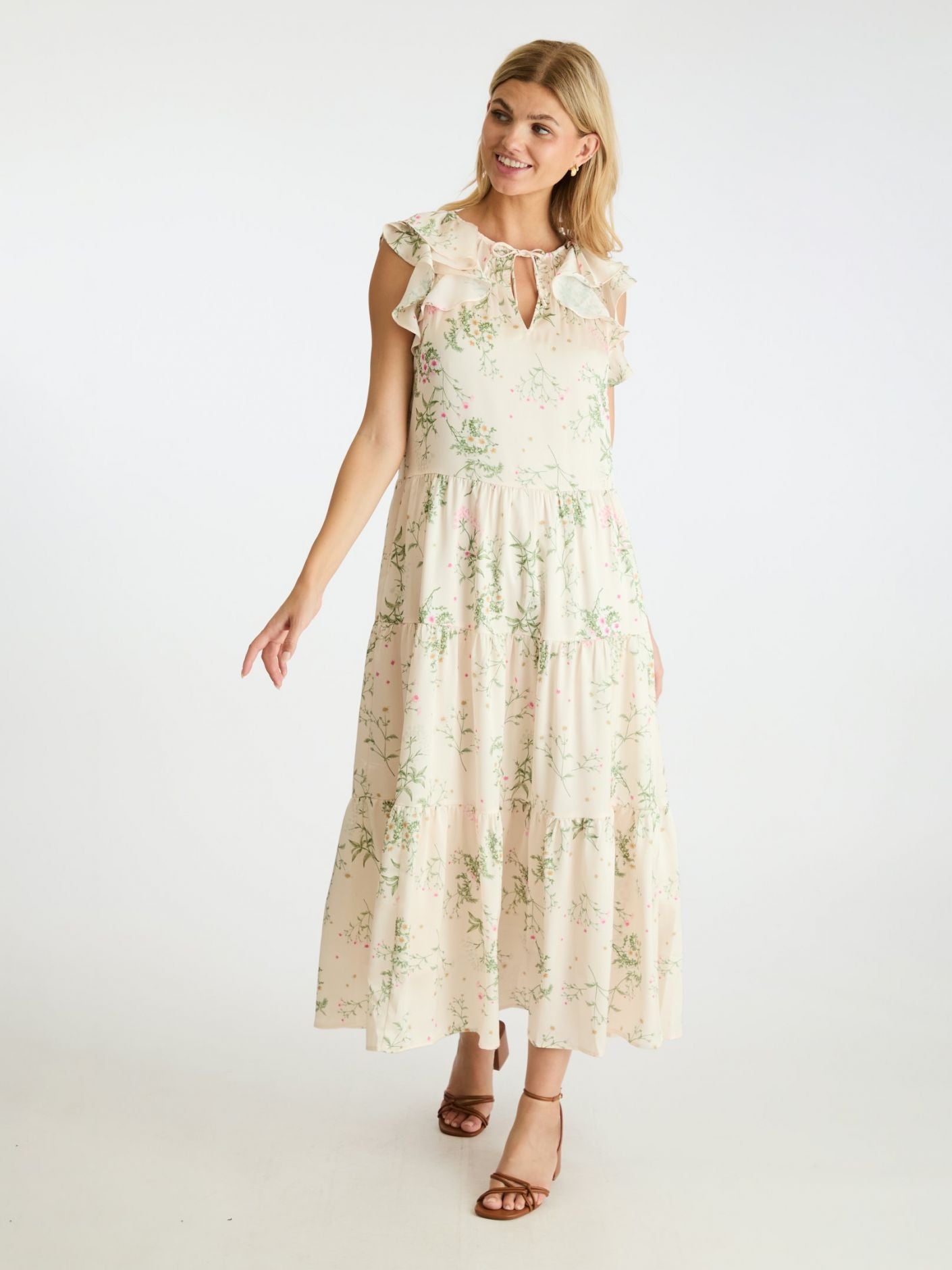 NEO NOIR KLÄNNING MESSINA FLOWER FIELD OFF WHITE_88123.jpg