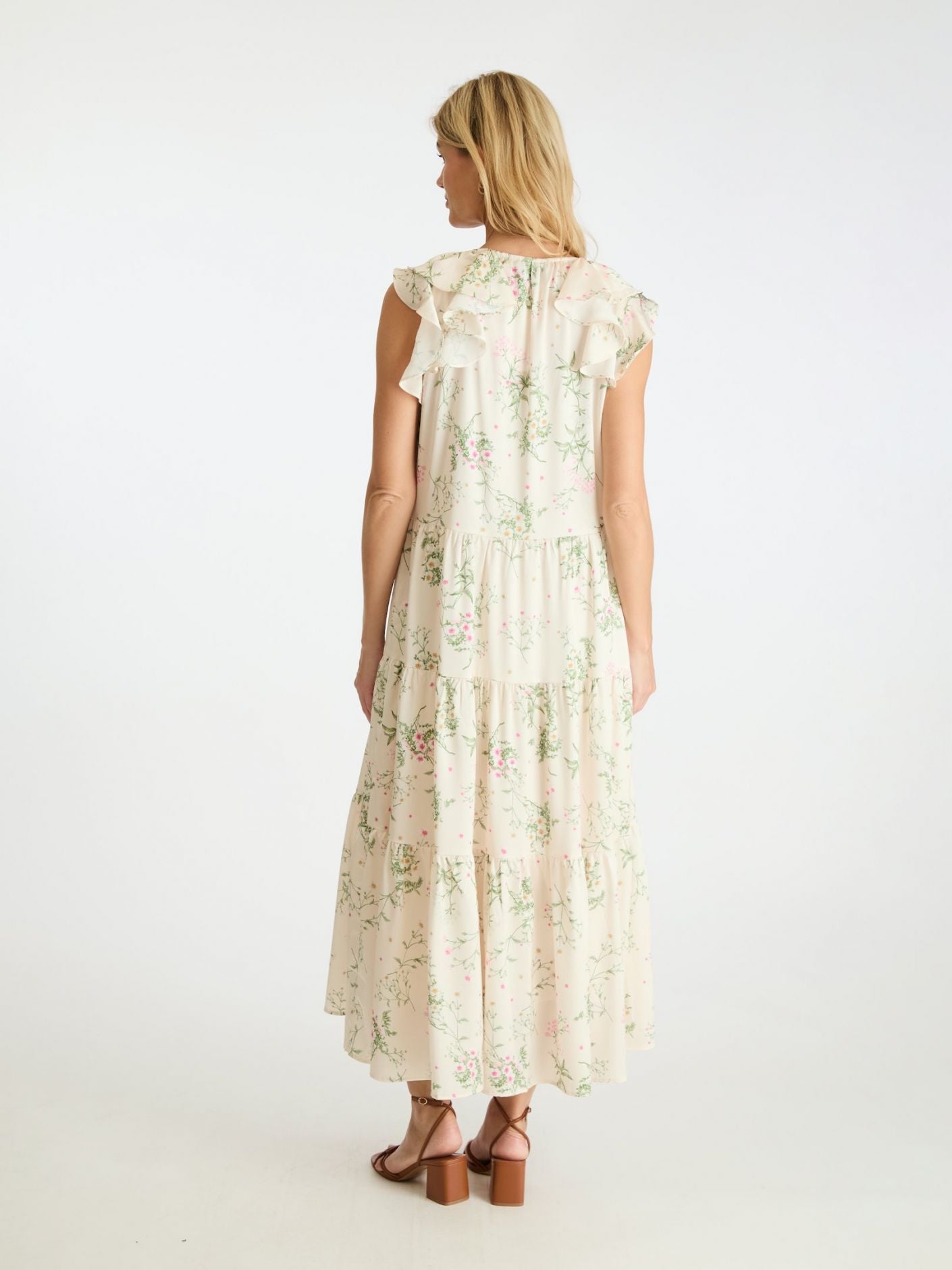 NEO NOIR KLÄNNING MESSINA FLOWER FIELD OFF WHITE_88124.jpg
