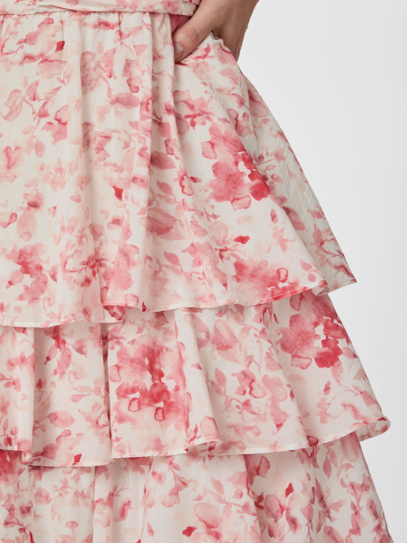 NEO NOIR KLÄNNING NOORIE BLUR PRINT RED_99655.jpg