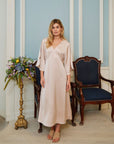 NEO NOIR KLÄNNING REMARA HEAVY SATEEN CHAMPAGNE_107364.jpg