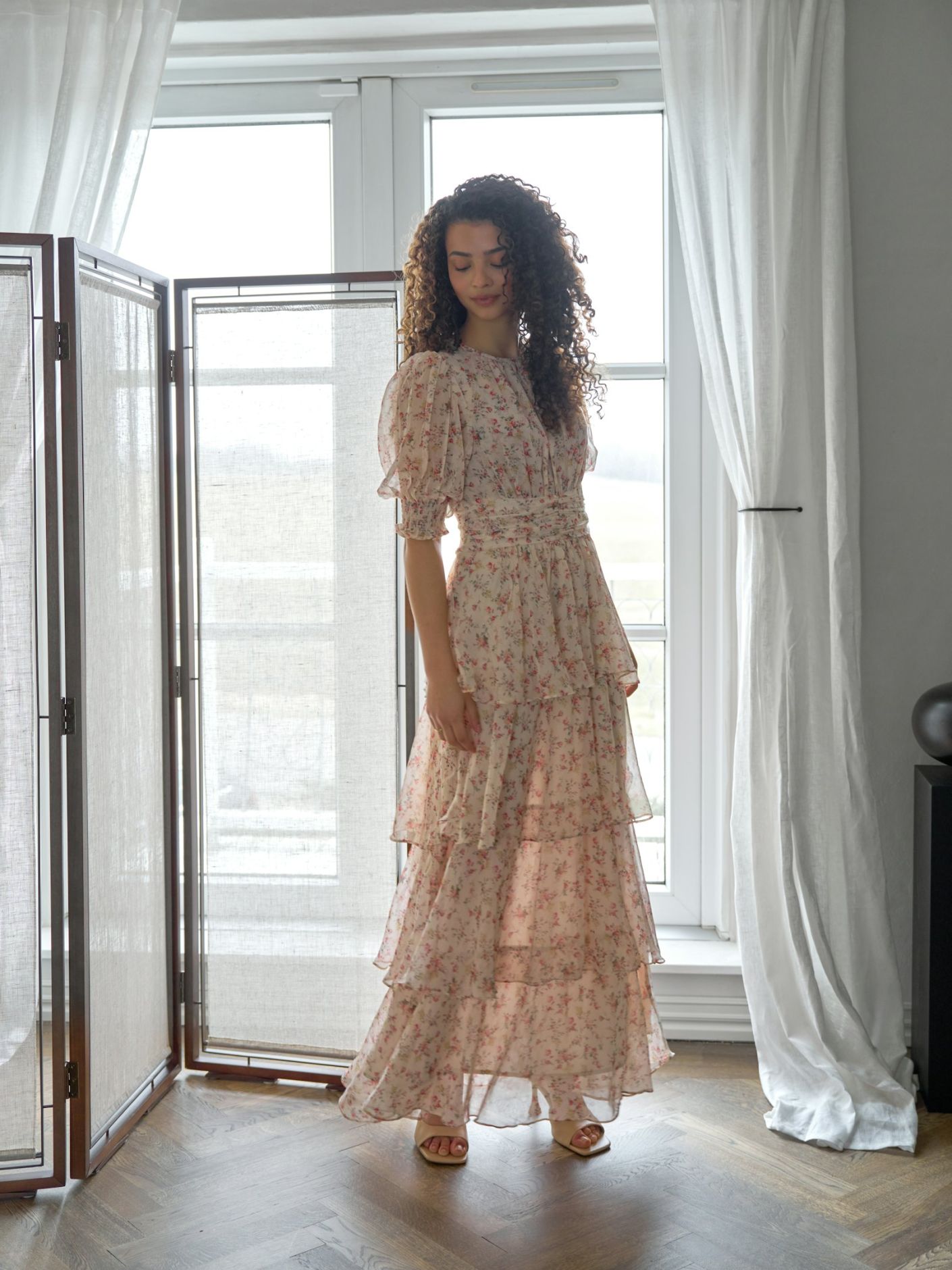 NEO NOIR KLÄNNING SABLE MEADOW CREME_109029.jpg