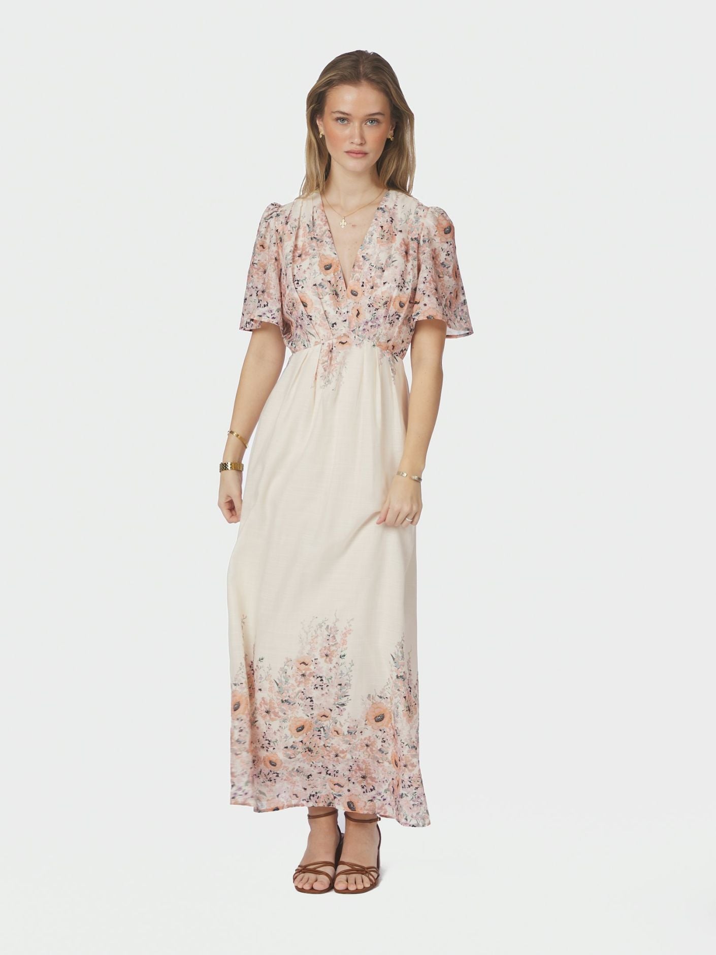 NEO NOIR KLÄNNING SERNA FLOWER PRINT BURNED POWDER_109248.jpg