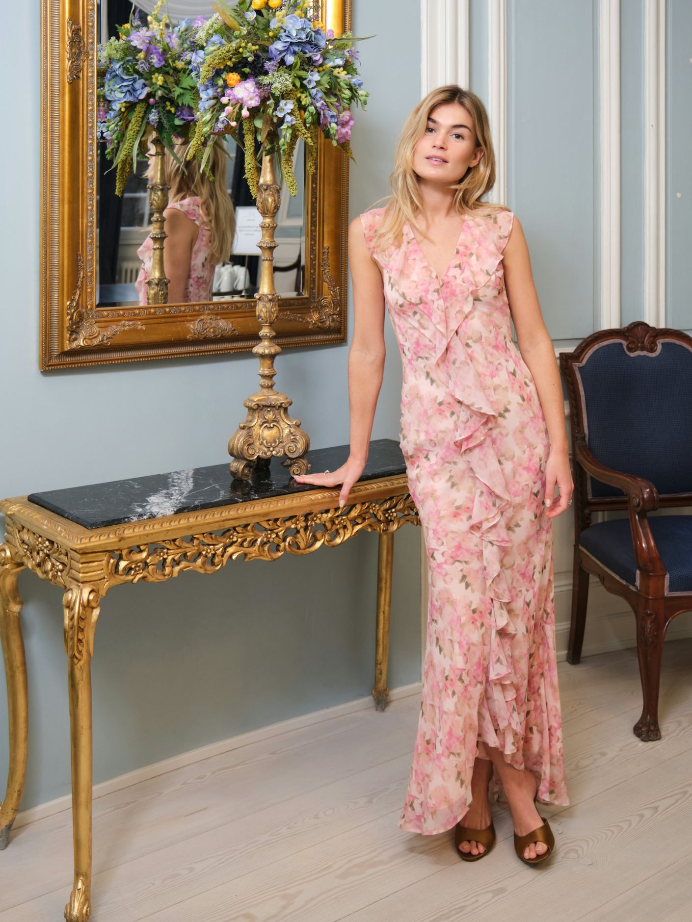 NEO NOIR KLÄNNING ZELLA CHIFFON PRINT DUSTY PINK_107355.jpg