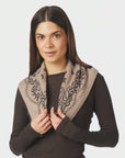NEO NOIR SJAL ADELINA PAISLEY KNIT BEIGE MELANGE_111972.jpg
