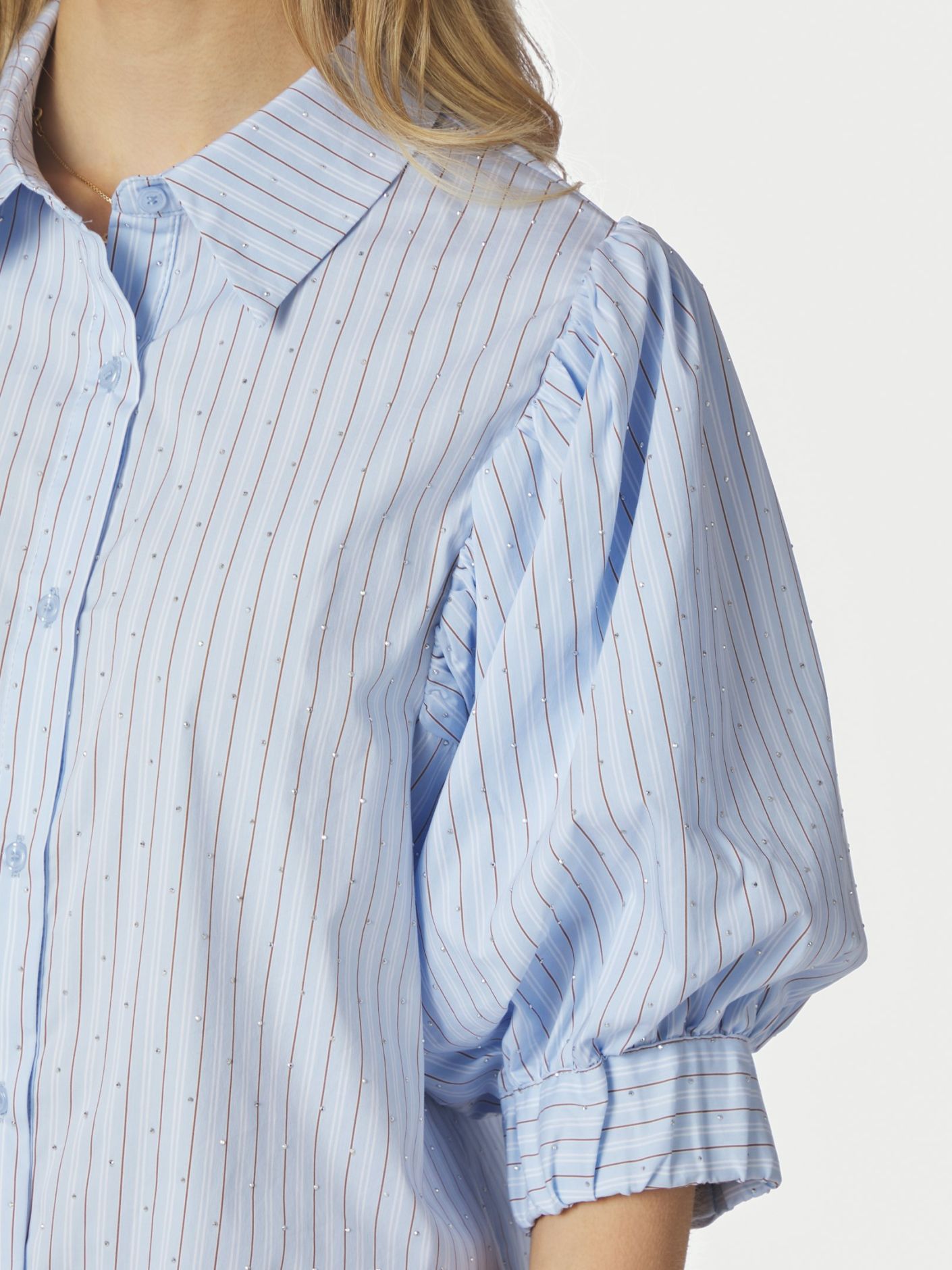 NEO NOIR SKJORTA ETTA STRIPE STONE LIGHT BLUE_111103.jpg