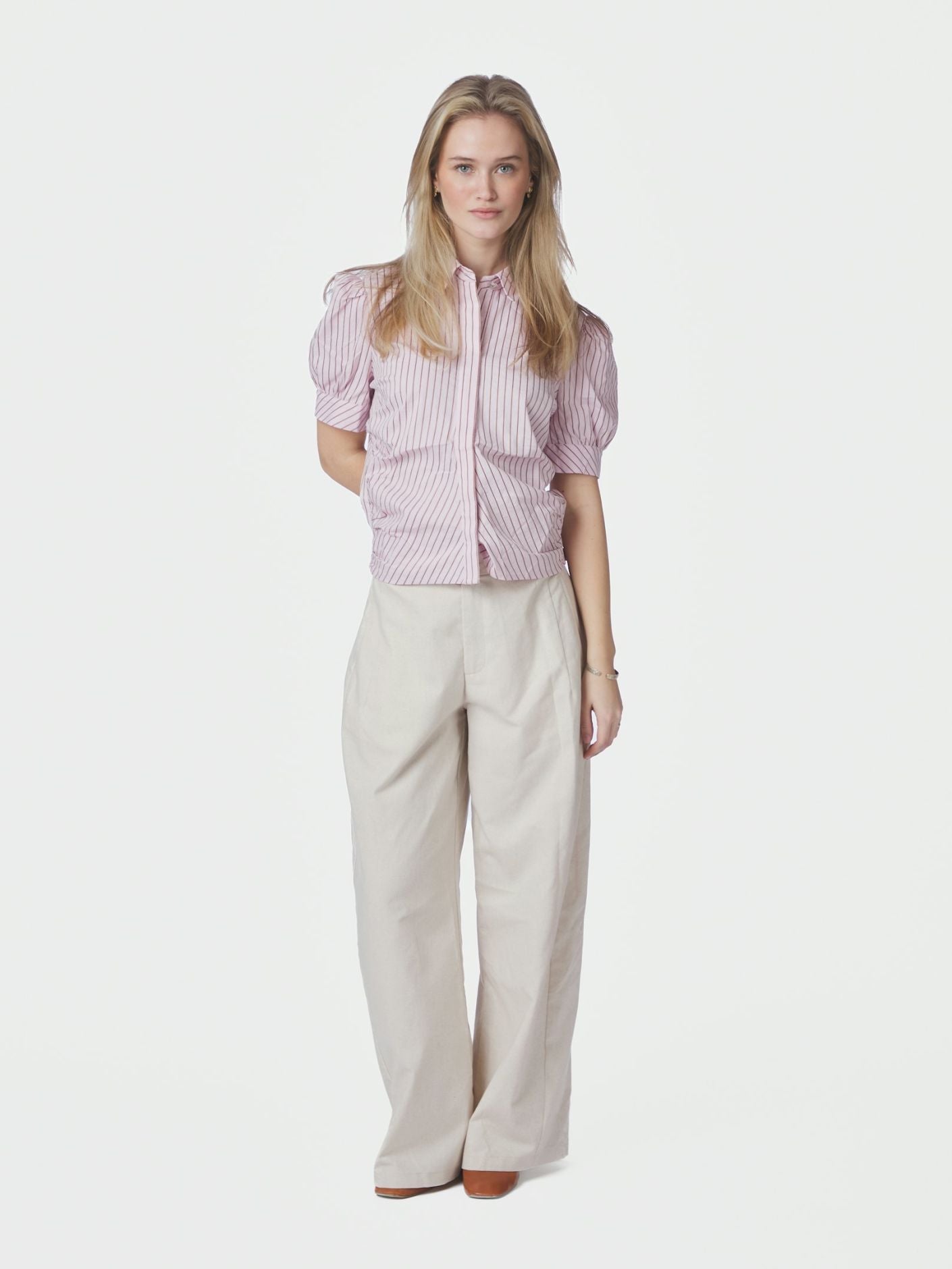 NEO NOIR SKJORTA FRANNIE STRIPE LIGHT PINK_110849.jpg