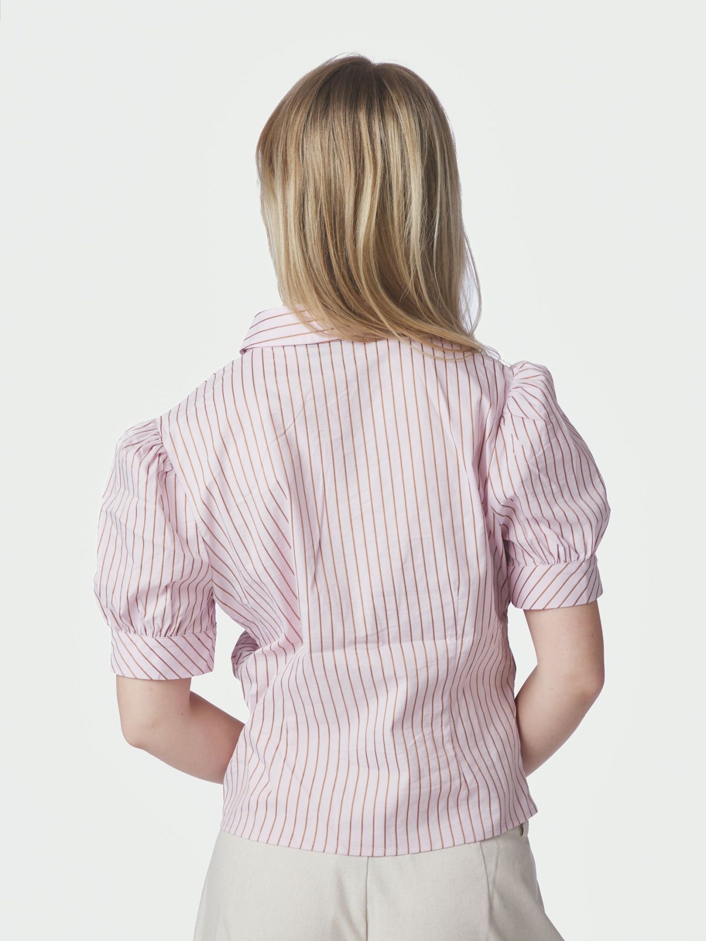 NEO NOIR SKJORTA FRANNIE STRIPE LIGHT PINK_110850.jpg
