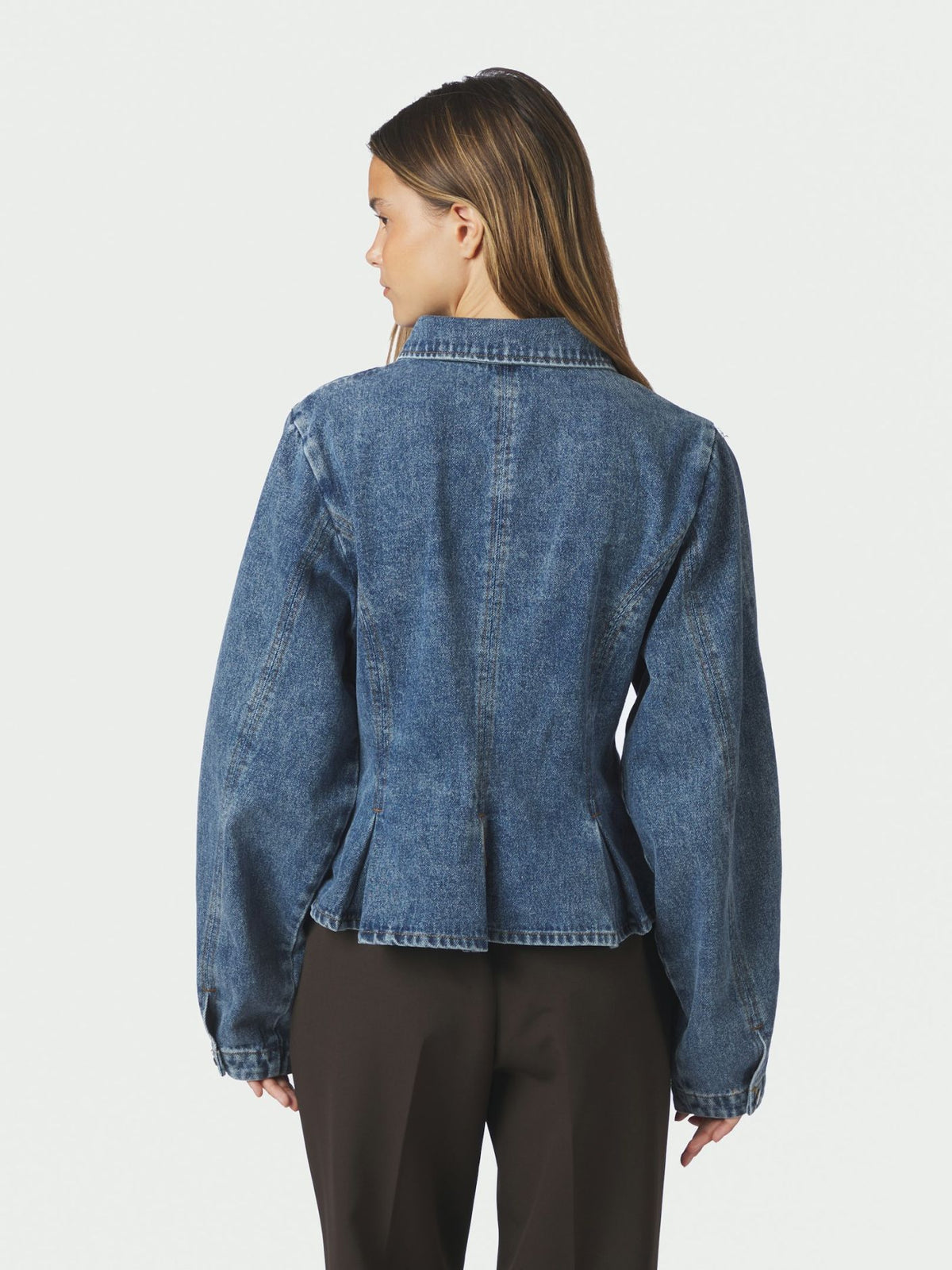 NEO NOIR SKJORTA RIVORA DENIM PEPLUM BLUE_114537.jpg