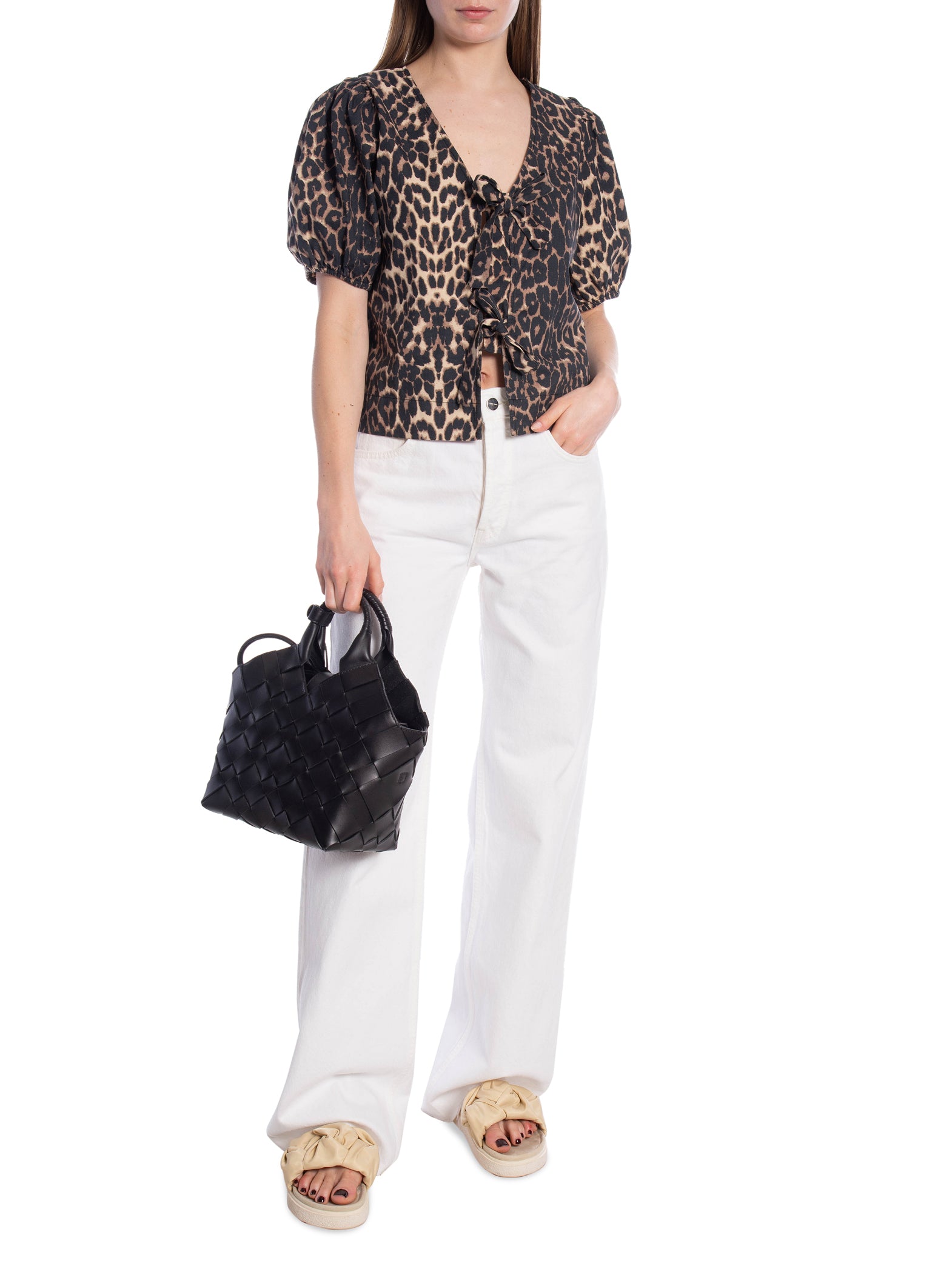 NEO NOIR TOPP BIANCA LEO_88596.jpg