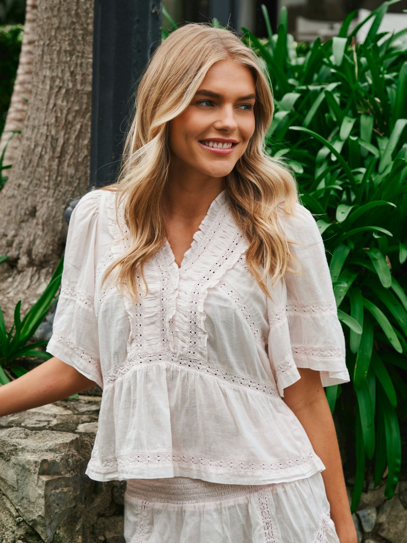 NEO NOIR TOPP EVIENNE S VOILE LIGHT PINK_98040.jpg