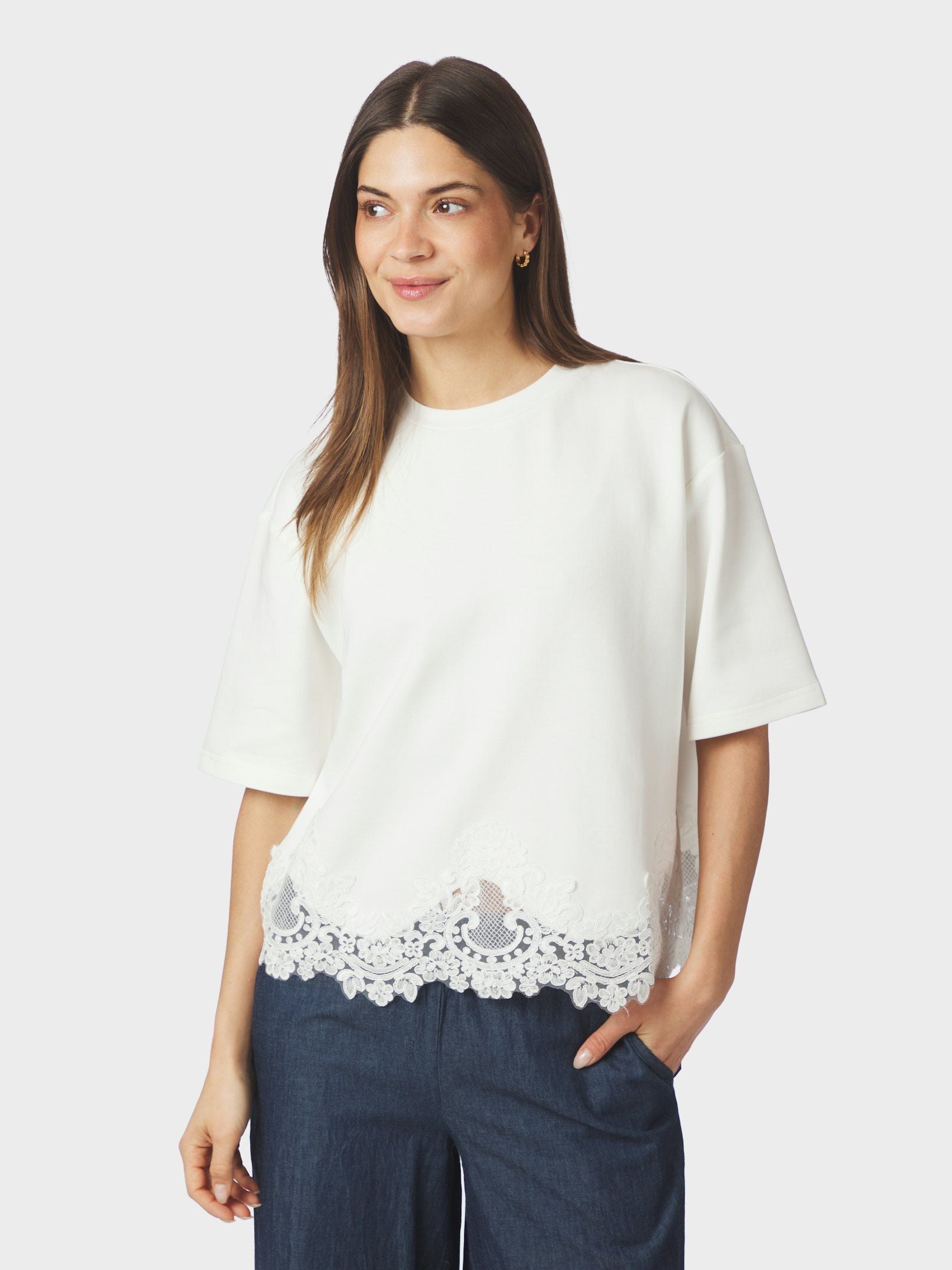 NEO NOIR TOPP IRIA LACE WHITE_111718.jpg