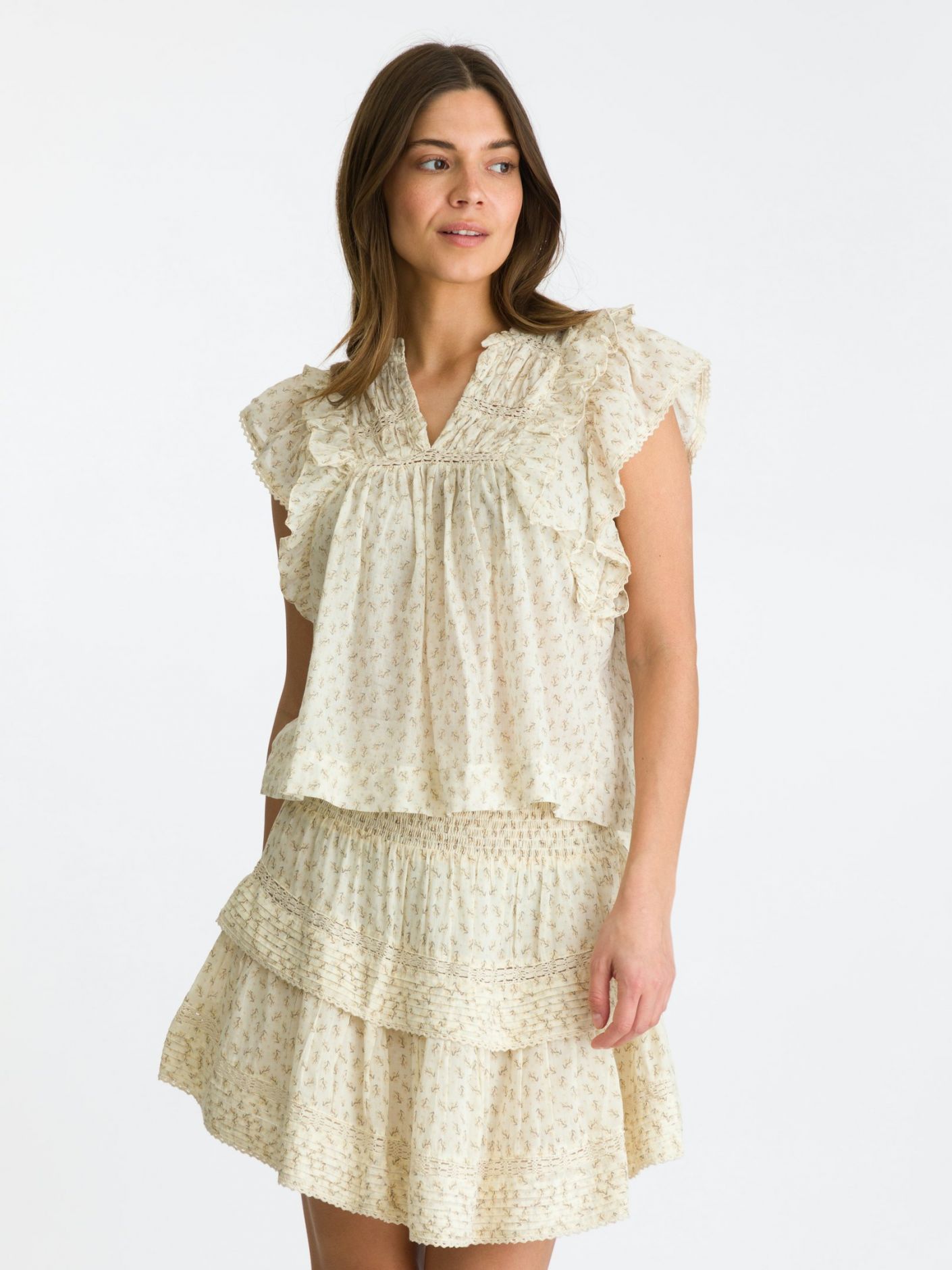 NEO NOIR TOPP JAYLA BASIC BLOSSOM CREME_88086.jpg