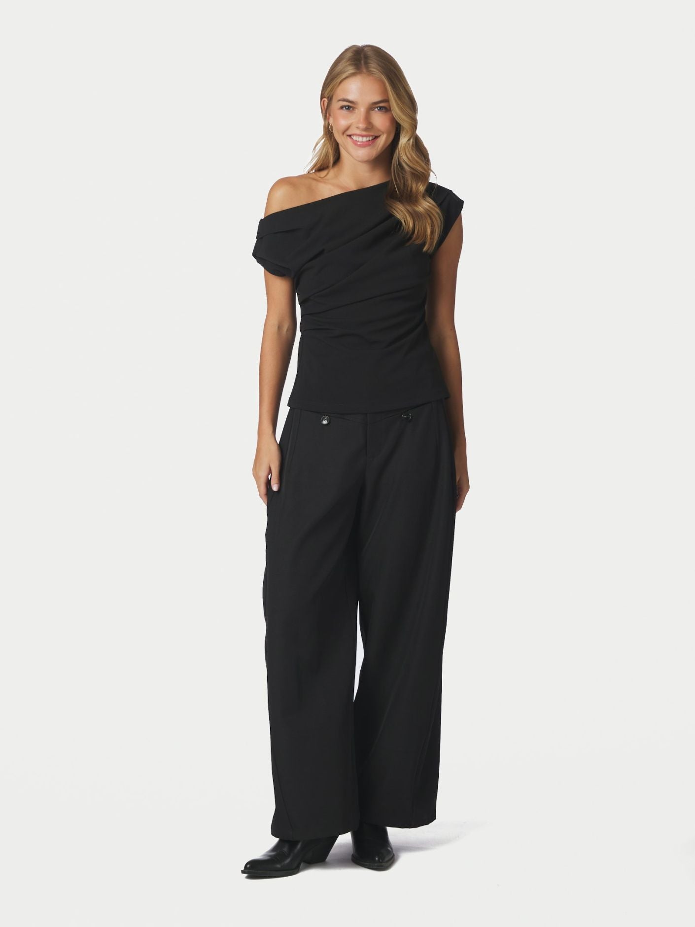 NEO NOIR TOPP MABELLE DRAPY BLACK_112393.jpg