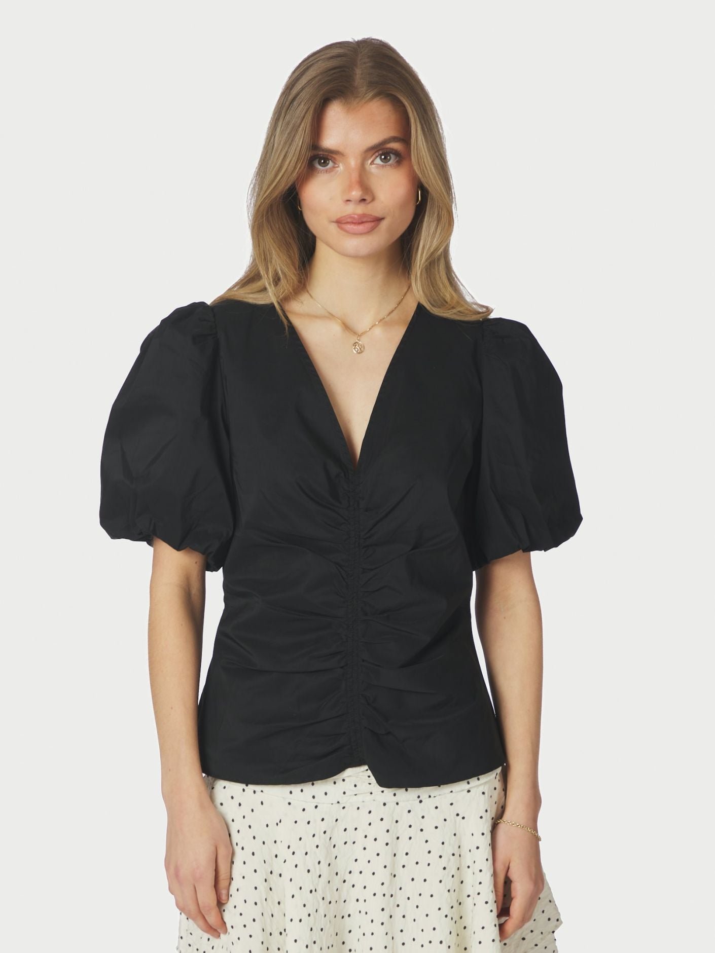 NEO NOIR TOPP ZARIA POPLIN BLACK_109250.jpg