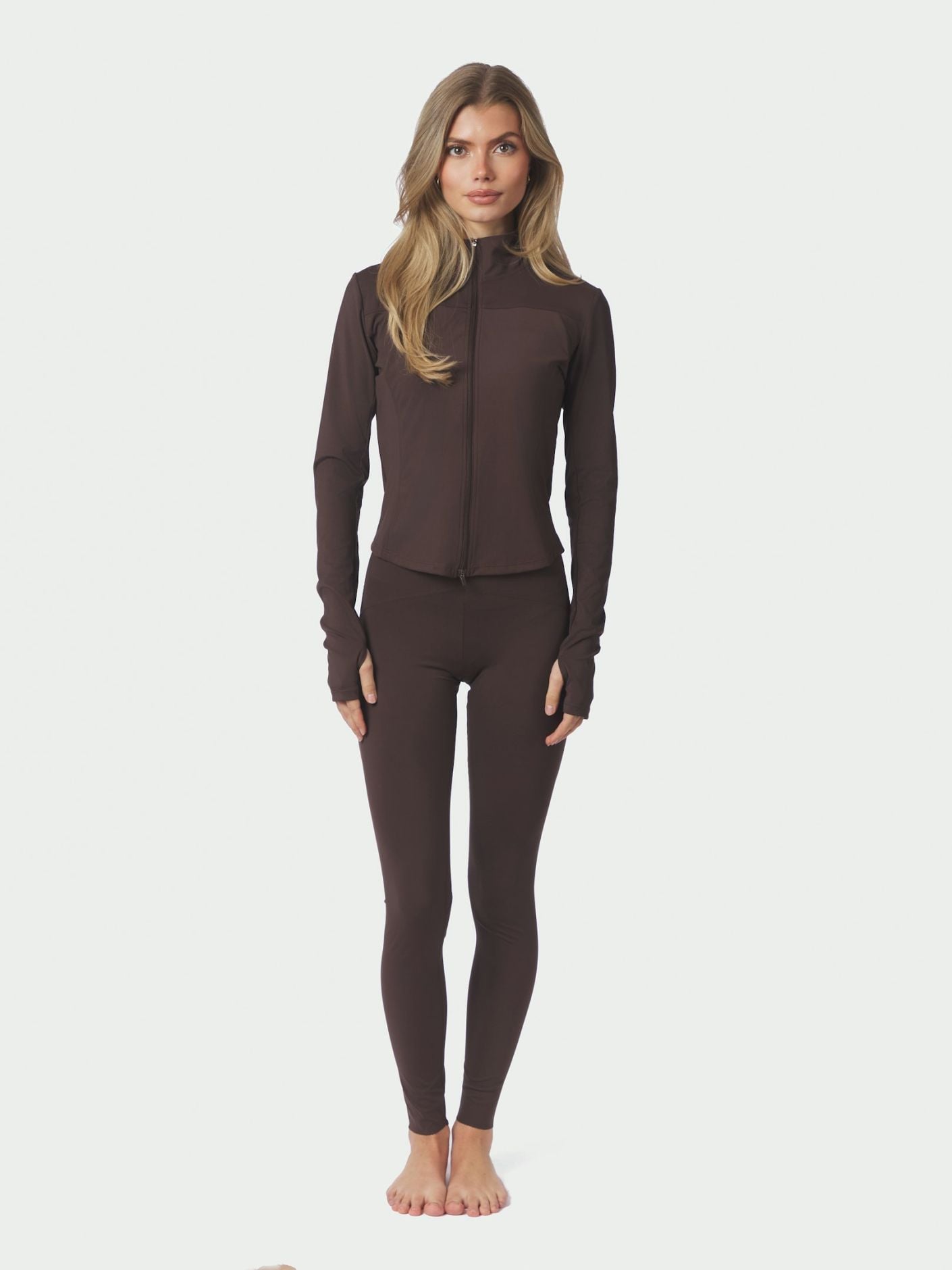 NEO NOIR TRÖJA NOLANA ZIP CHOCOLATE BROWN_104756.jpg