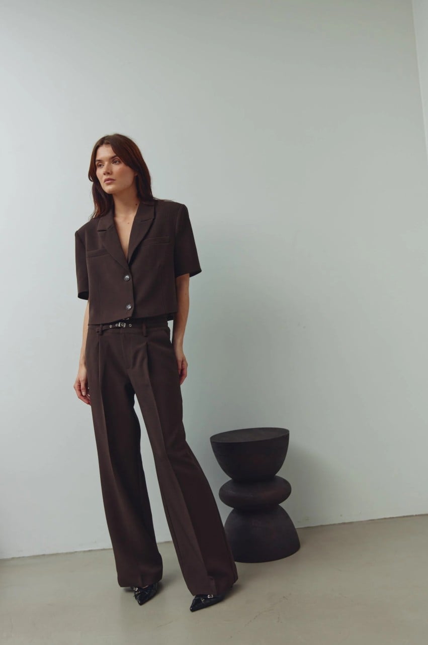 NOELLA KAVAJ LEANNE CROP CHOCOLATE_109176.jpg