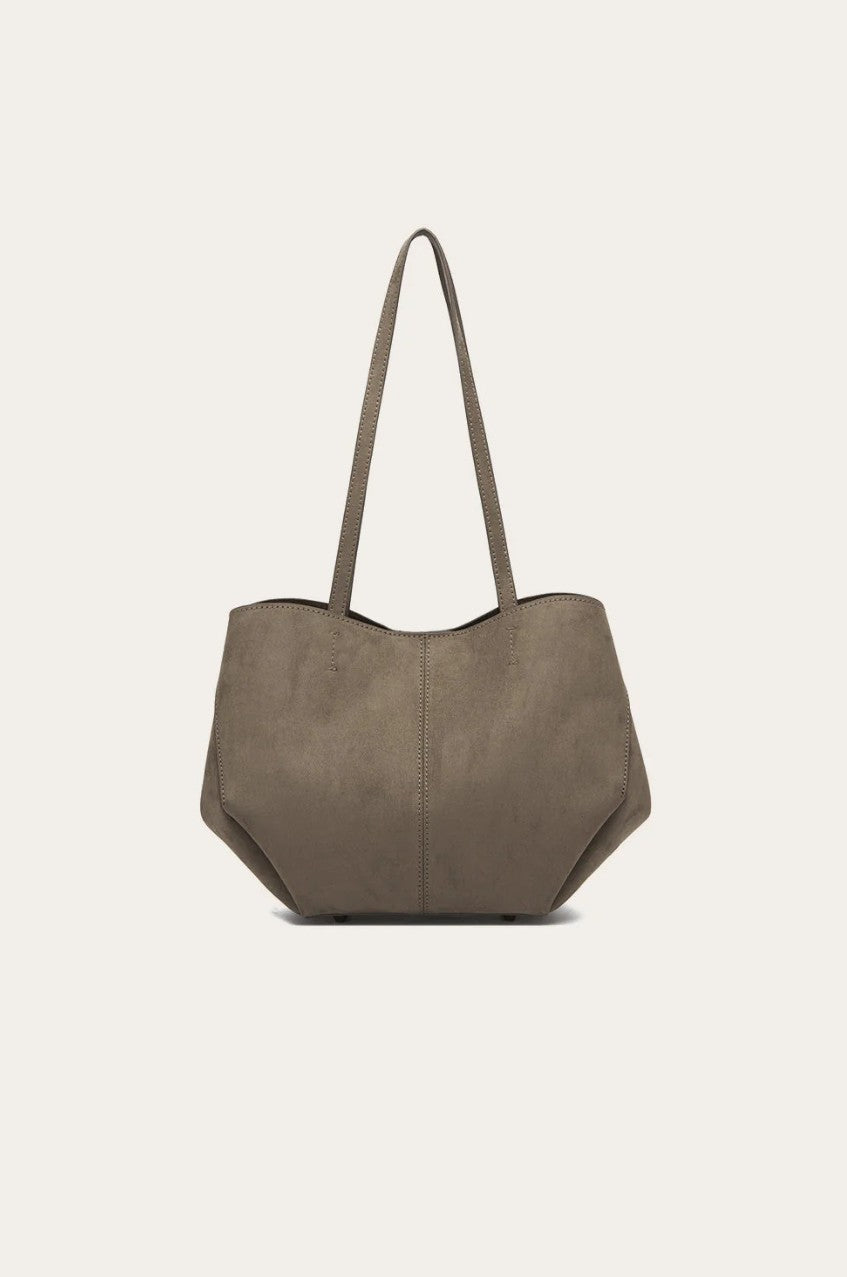 NOELLA VÄSKA MARIAH MEDIUM DESERT_109518.jpg