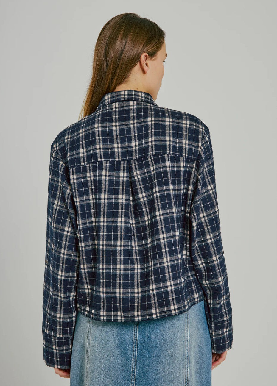 NORR SKJORTA SYLVANA NAVY CHECK_102643.jpg