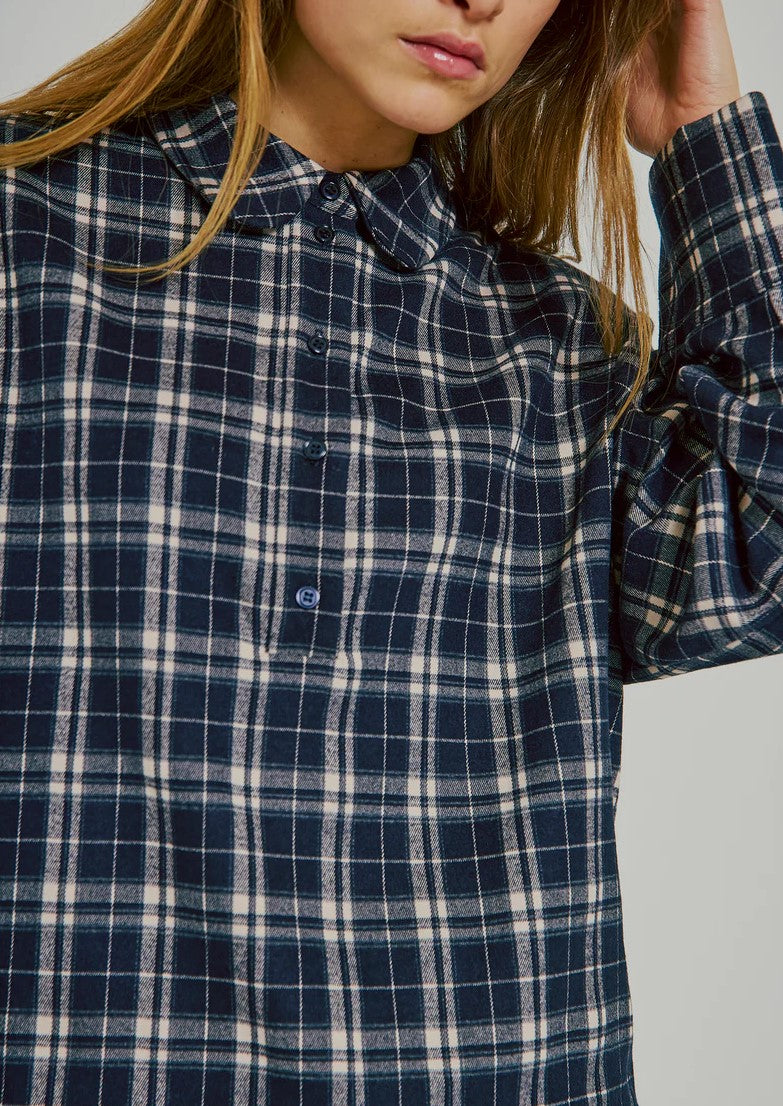 NORR SKJORTA SYLVANA NAVY CHECK_102644.jpg