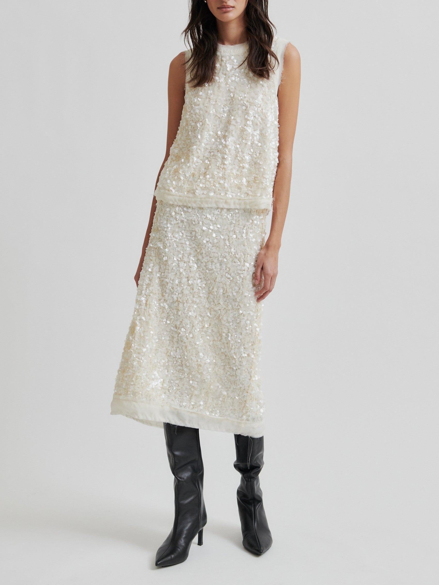 SECOND FEMALE KJOL SHINY TOFU_102907.jpg