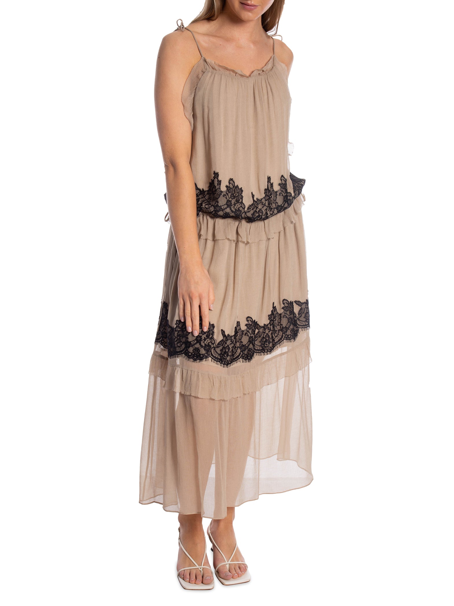 SECOND FEMALE KLÄNNING LYNDA MAXI PLAZA TAUPE_110366.jpg