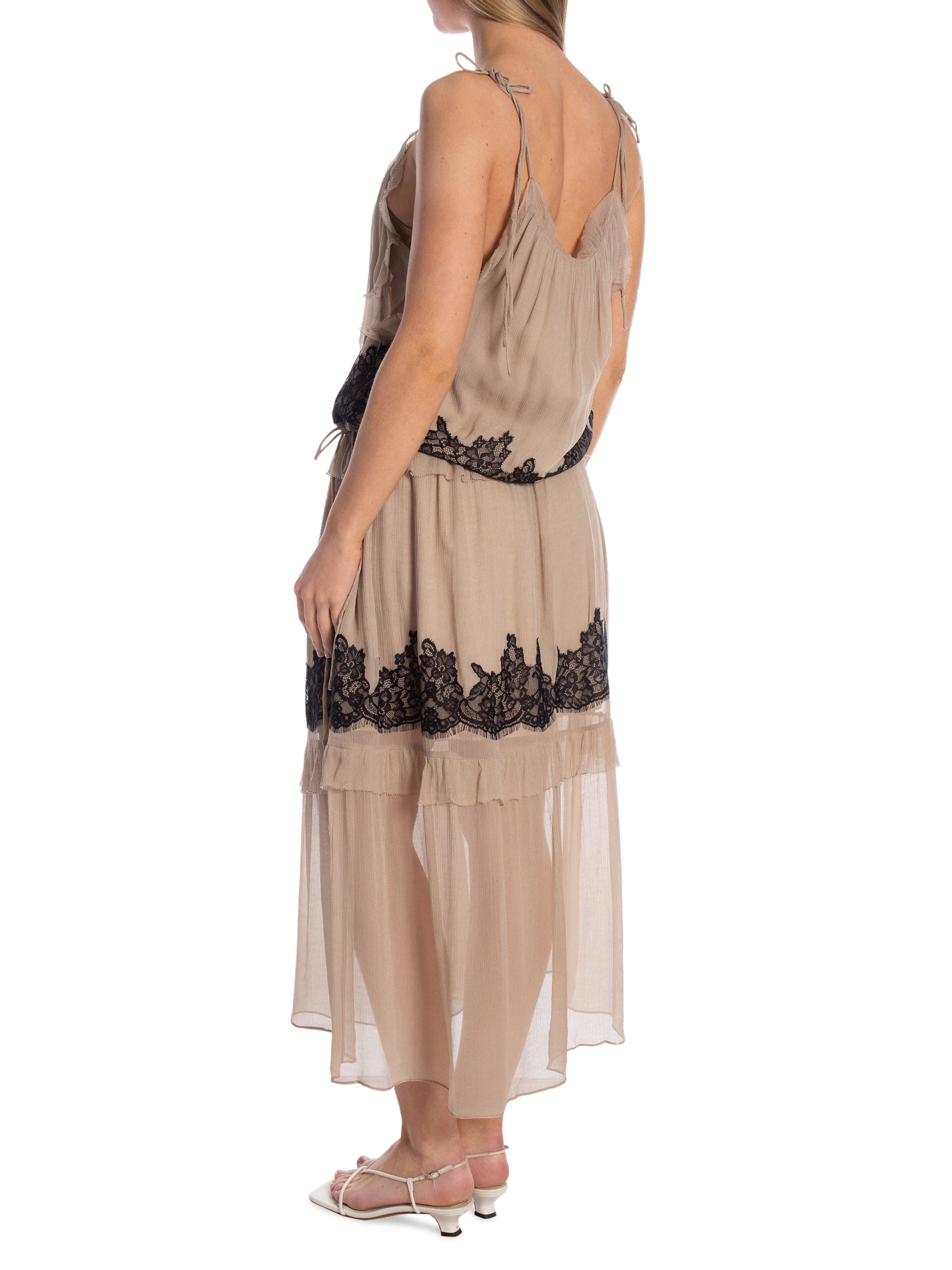 SECOND FEMALE KLÄNNING LYNDA MAXI PLAZA TAUPE_110367.jpg