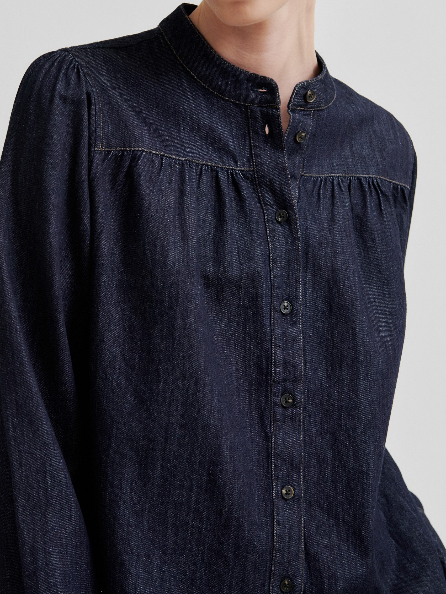 SECOND FEMALE SKJORTA DERA DENIM DARK BLUE_100140.jpg