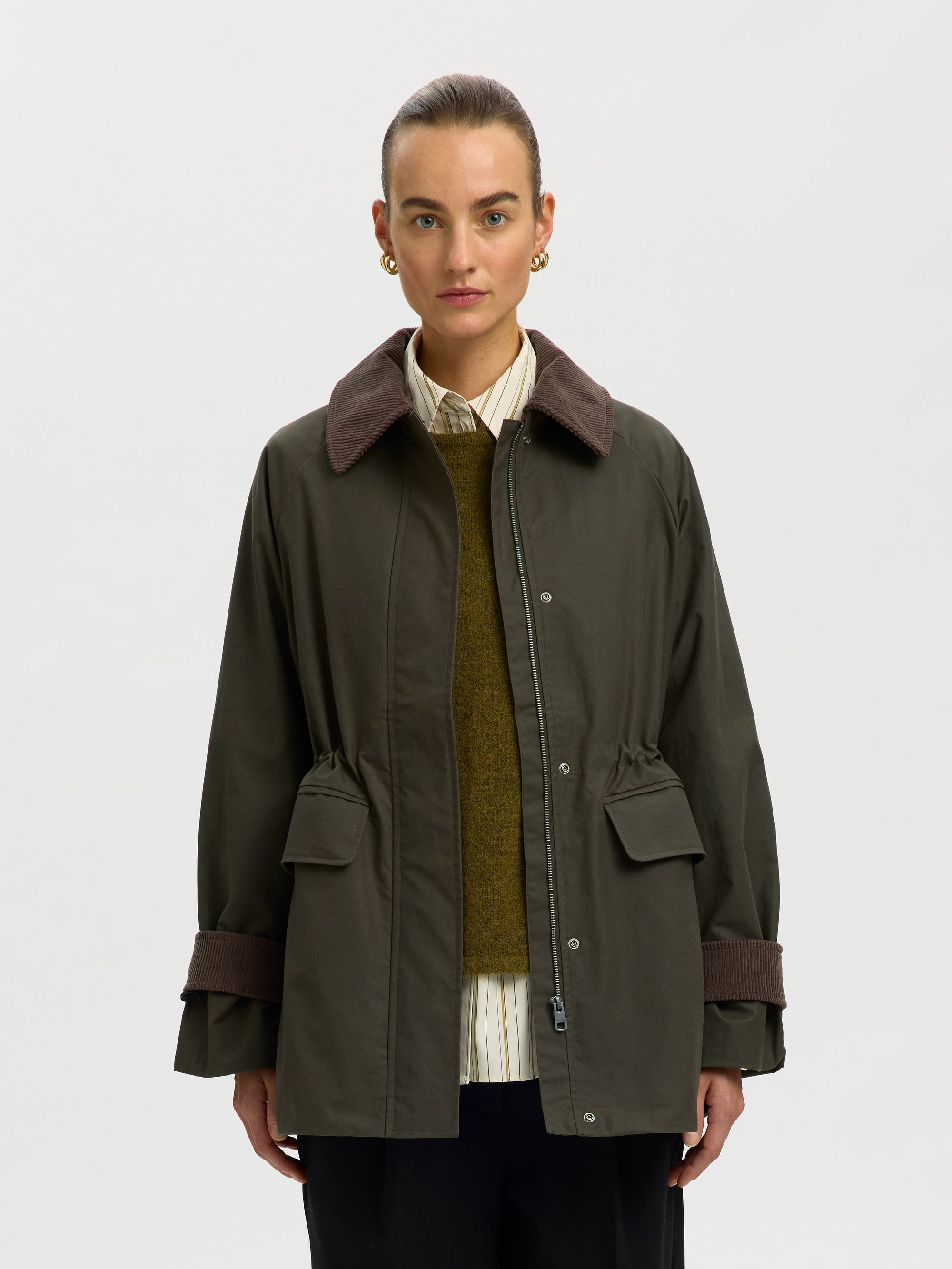 SELECTED FEMME JACKA WILMA WAXED GRAPE LEAF_112585.jpg