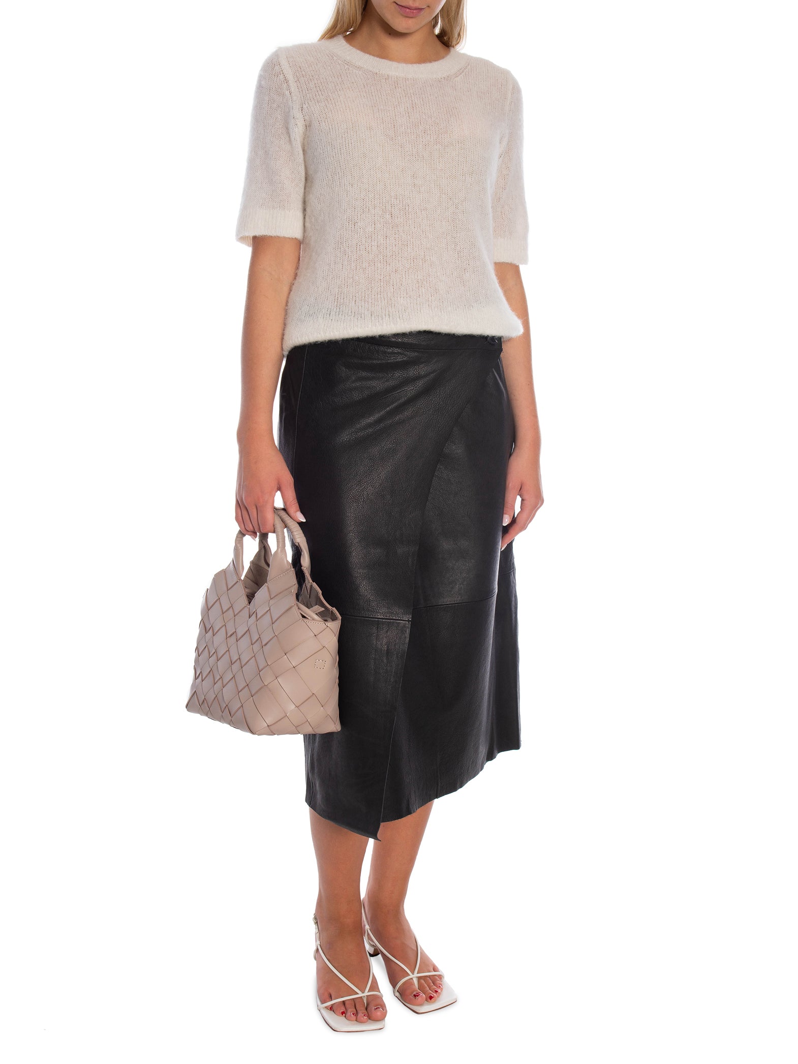 SELECTED FEMME SKINNKJOL AMALIA MW WRAP LEATHER BLACK_90497.jpg