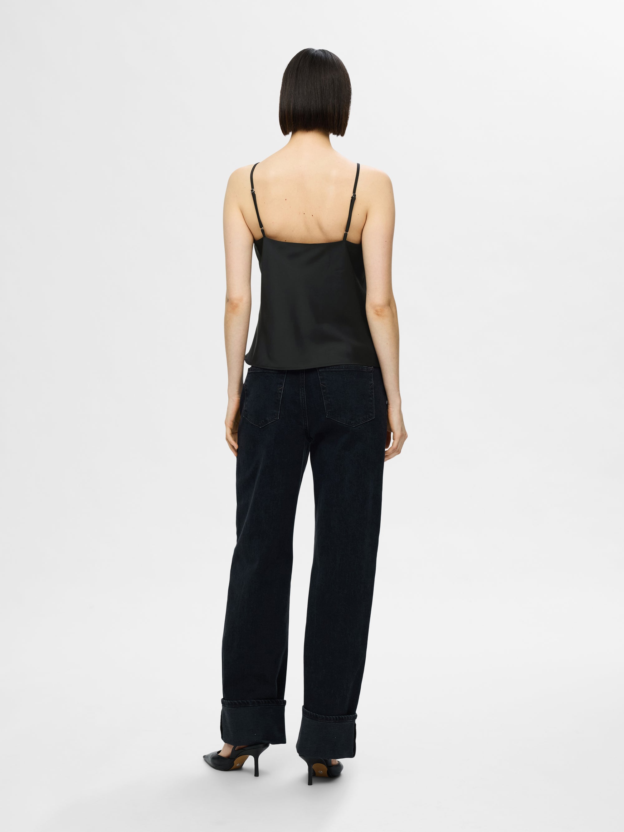 SELECTED FEMME TOPP ALENA LACE TRIM STRAP BLACK_110592.jpg