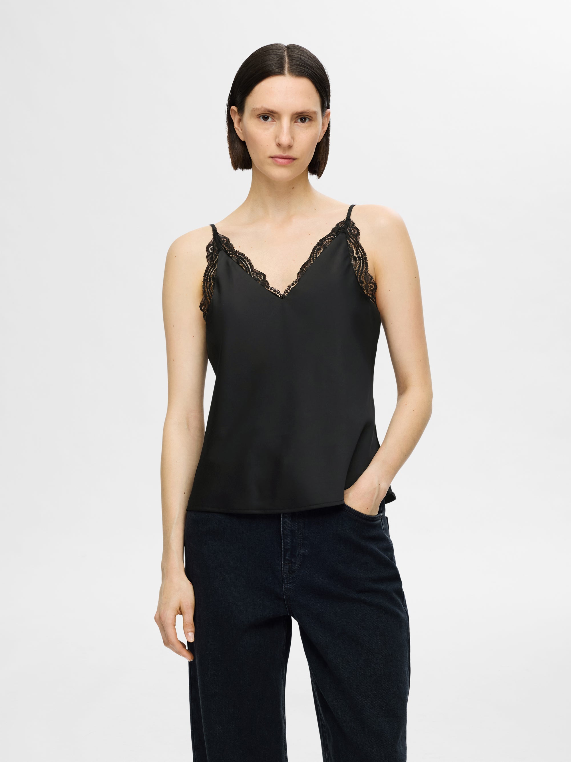 SELECTED FEMME TOPP ALENA LACE TRIM STRAP BLACK_110593.jpg