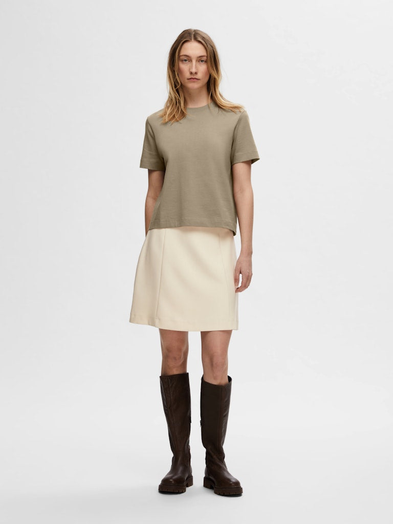 SELECTED FEMME TOPP ESSENTIAL GREIGE_110605.jpg
