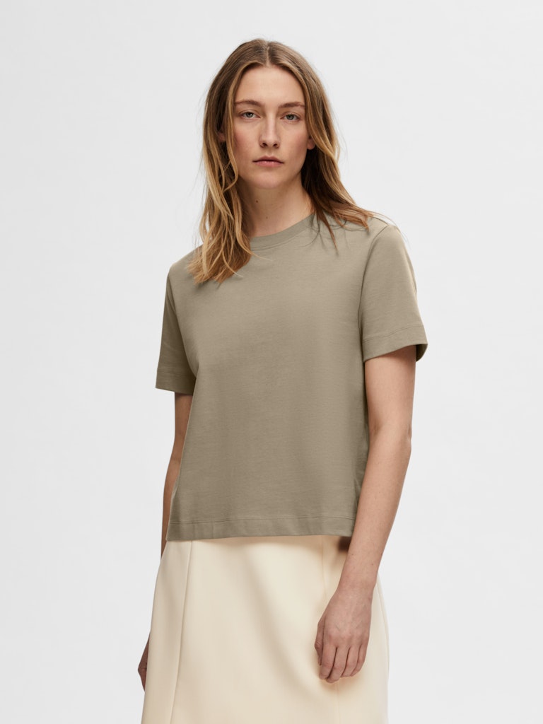 SELECTED FEMME TOPP ESSENTIAL GREIGE_110606.jpg