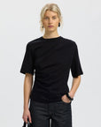 SELECTED FEMME TOPP OLINE LIGHT TWIST BLACK_113298.jpg