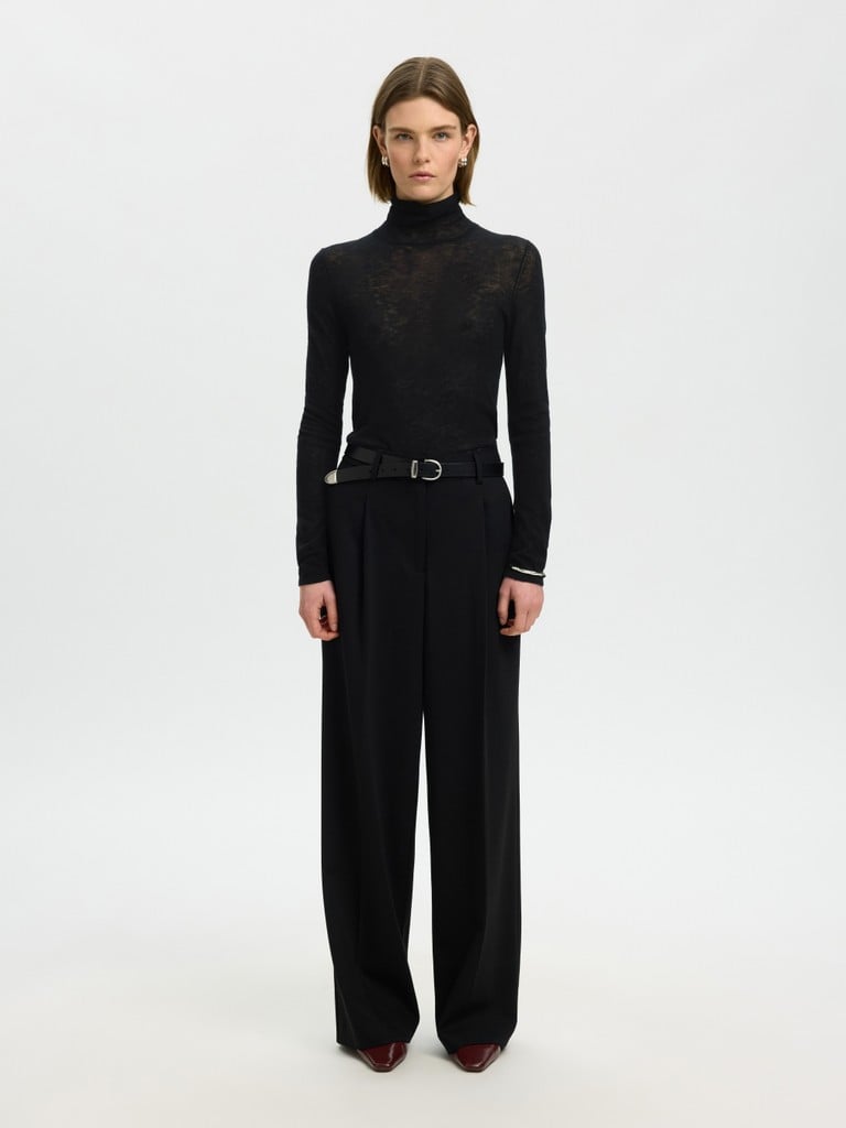 SELECTED FEMME TRÖJA VENDY ROLL BLACK_113313.jpg