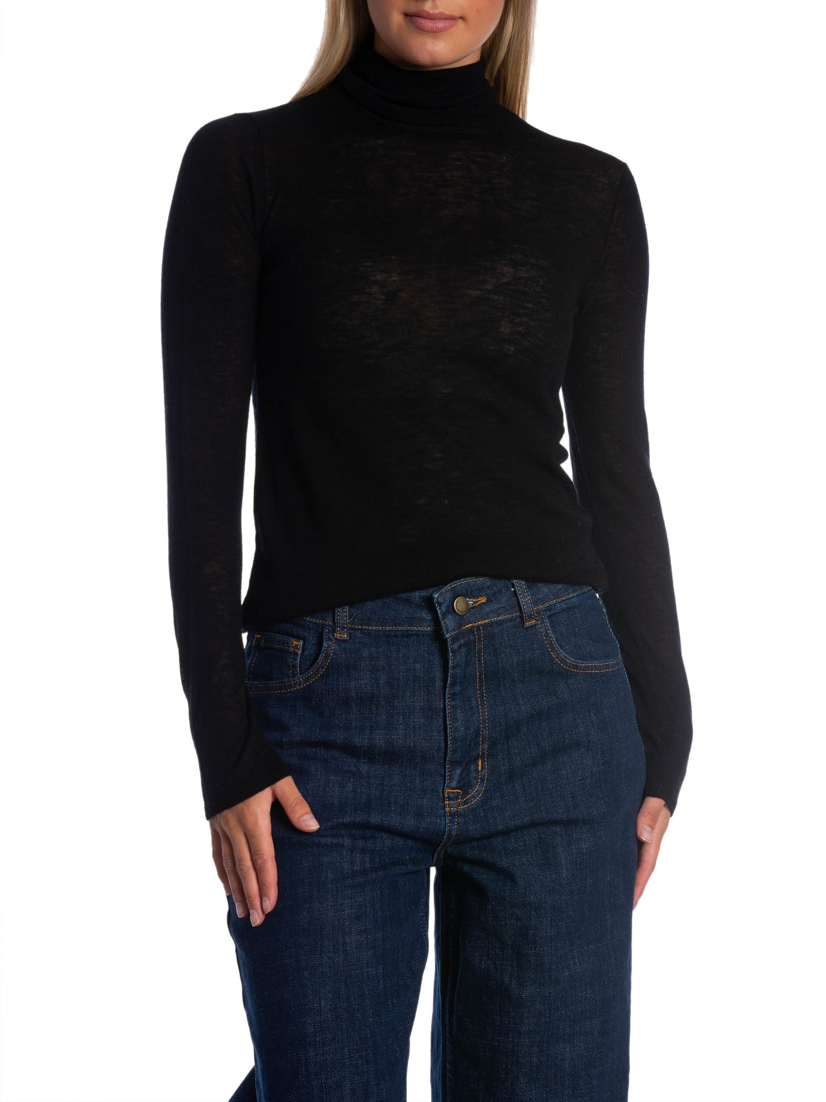 SELECTED FEMME TRÖJA VENDY ROLL BLACK_113506.jpg
