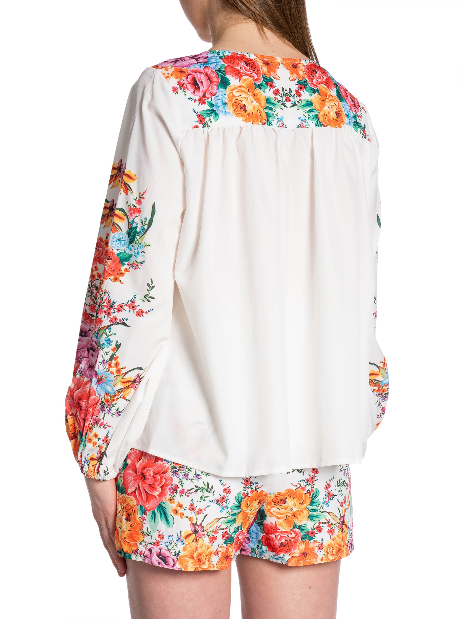 SET WHITE_75724.jpg