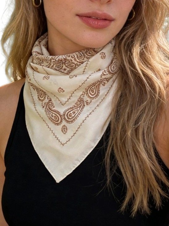 SJAL ELEGANT PAISLEY SMALL SQUARE BEIGE_107821.jpg