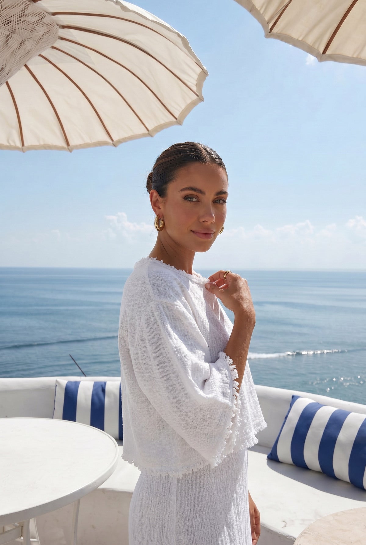 TOPP RUFFLED GAUZE CROP WHITE_109654.jpg