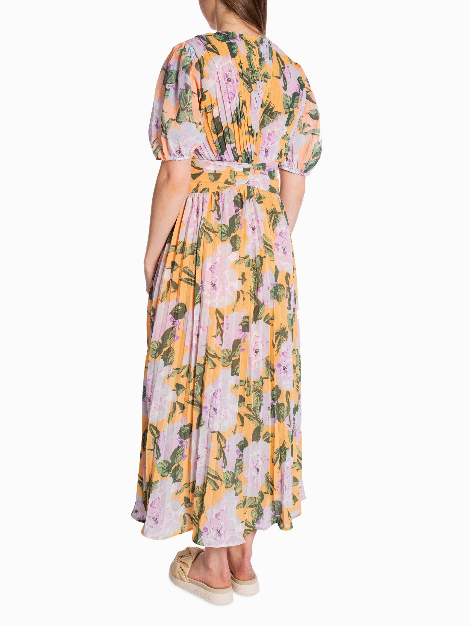 Y.A.S KLÄNNING YASPLISTA PEACH_75639.jpg